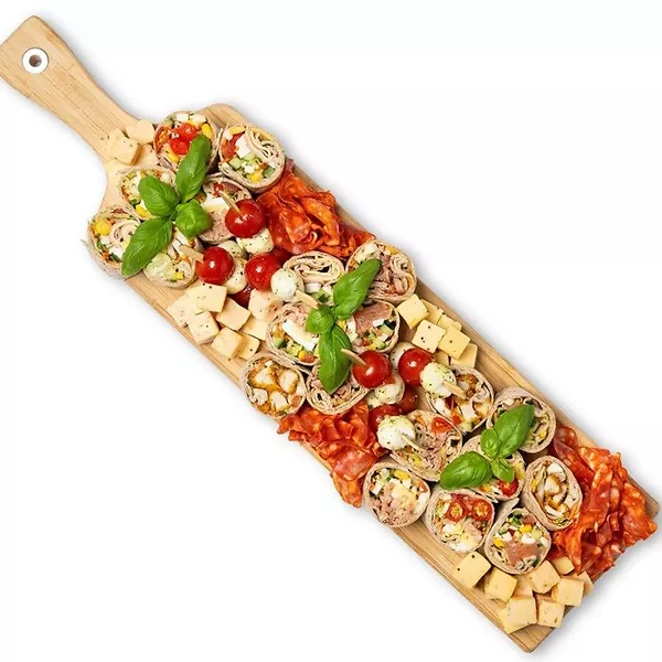 Apéroplank met mini wraps